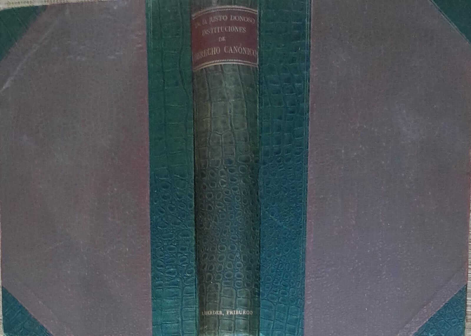 Instituciones de Derecho Canónico